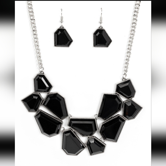 Paparazzi Black and Silver Geometric Necklace Double-DeFACED Fadhion Jewelry - Picture 1 of 4
